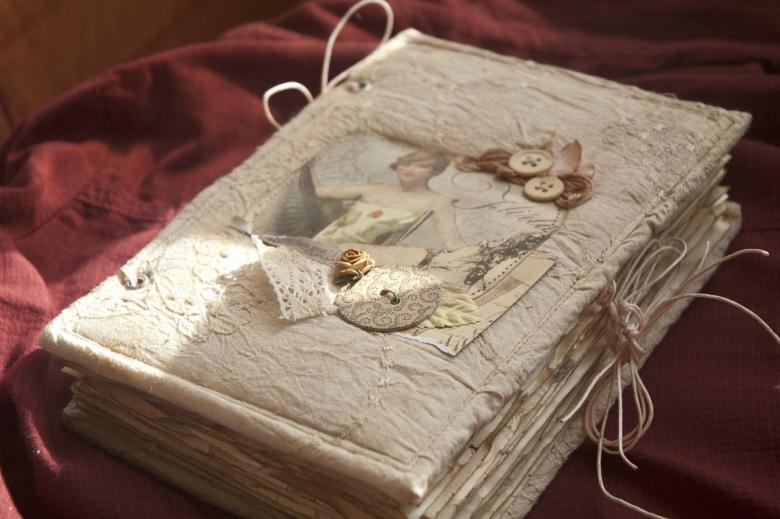 Книга своїми руками