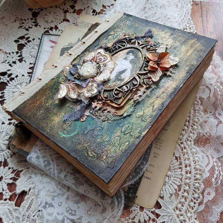 Книга своїми руками