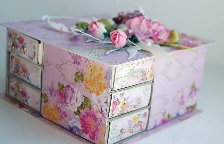 Подарункова коробка своїми руками