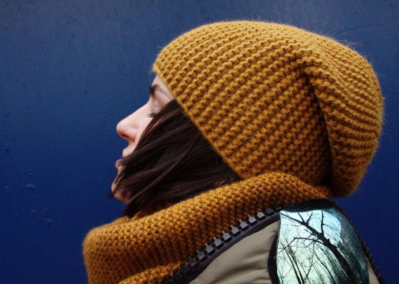 В'язання шапки біні спицями та гачком