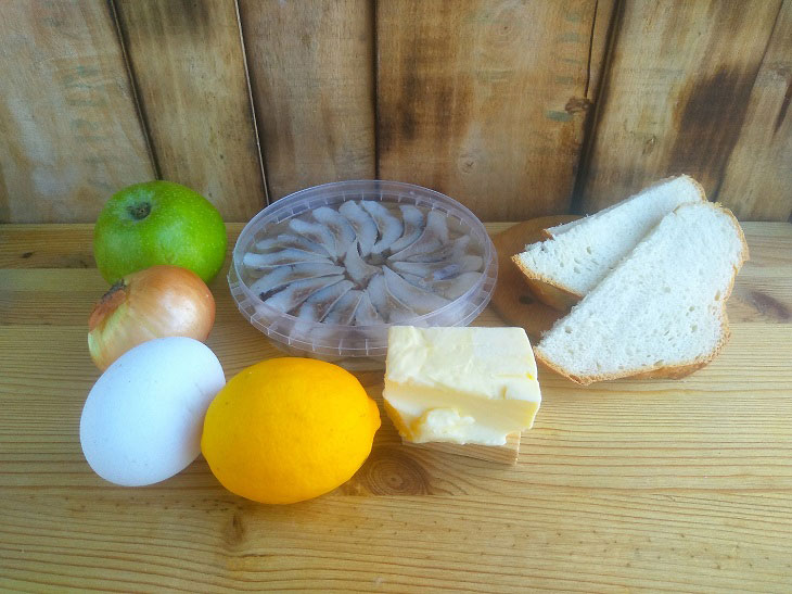 Класичний форшмак - смачна та економна закуска