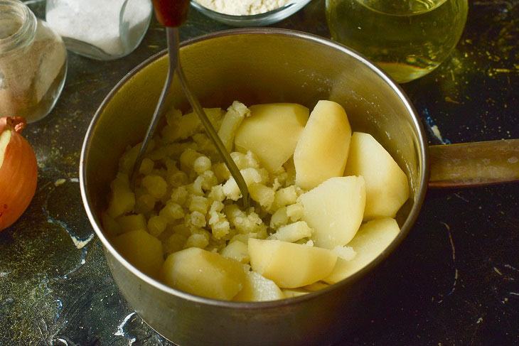 Галушки по-мисливськи - смачна і наїдкова закуска