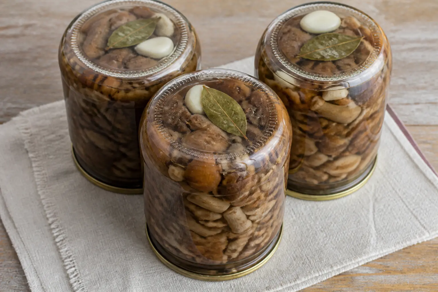 Мариновані опеньки гарячим способом
